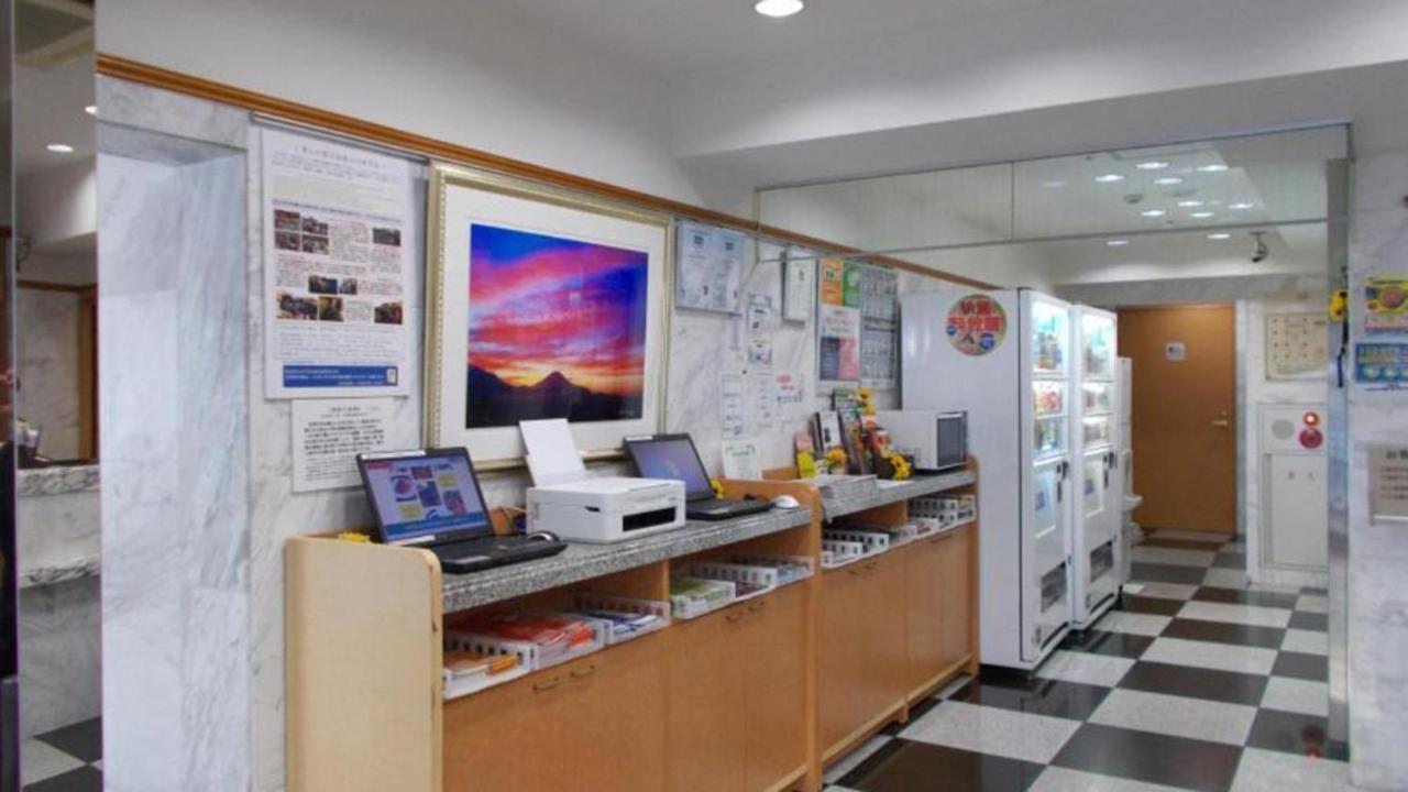 Toyoko Inn Tokyo Asakusa Senzoku Tsukuba Express 外观 照片