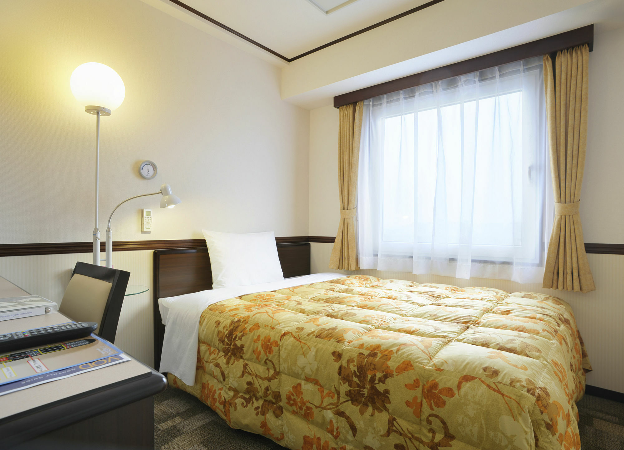 Toyoko Inn Tokyo Asakusa Senzoku Tsukuba Express 外观 照片