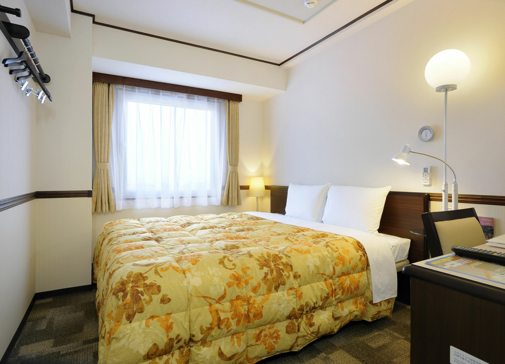 Toyoko Inn Tokyo Asakusa Senzoku Tsukuba Express 外观 照片