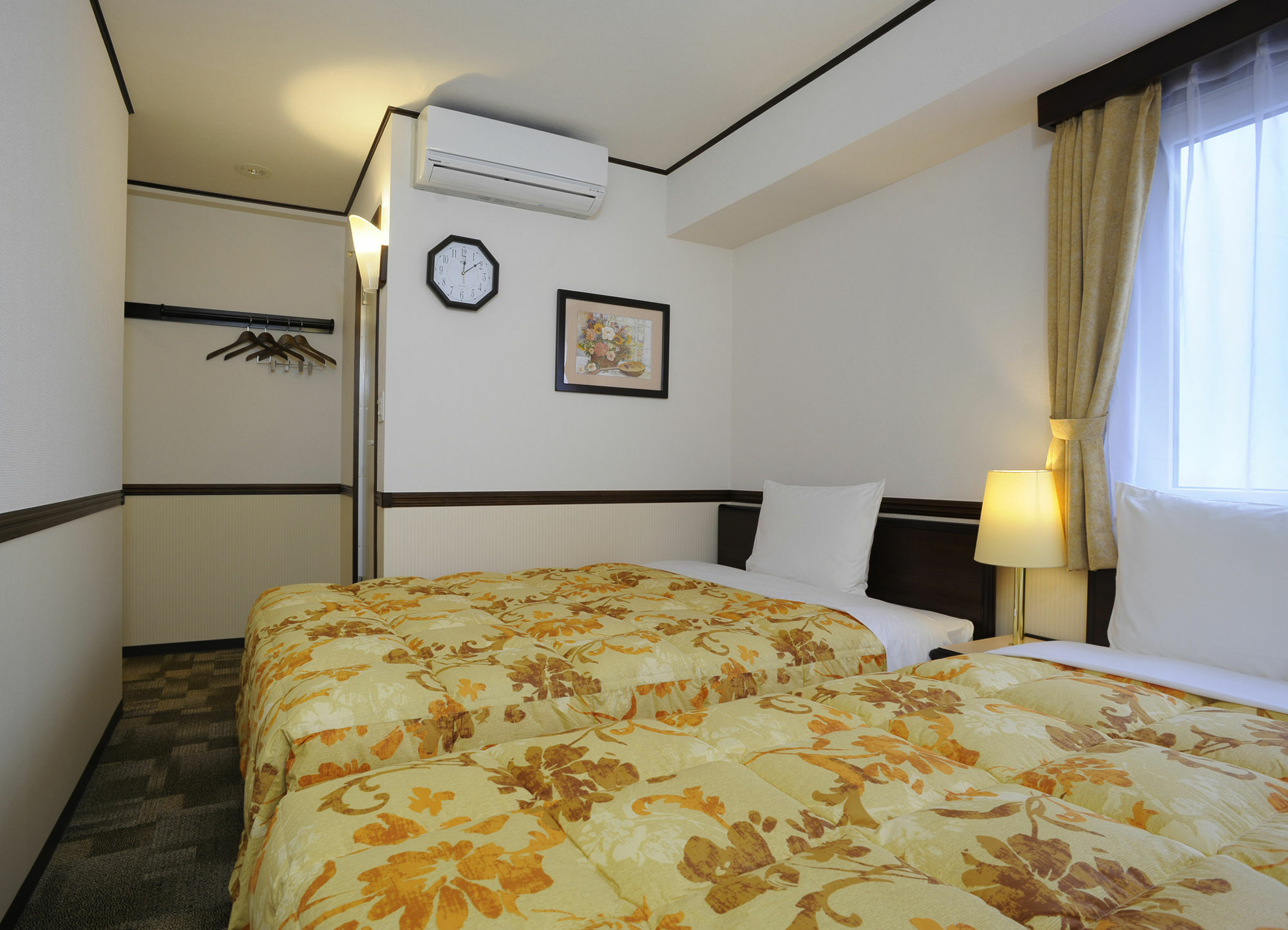 Toyoko Inn Tokyo Asakusa Senzoku Tsukuba Express 外观 照片